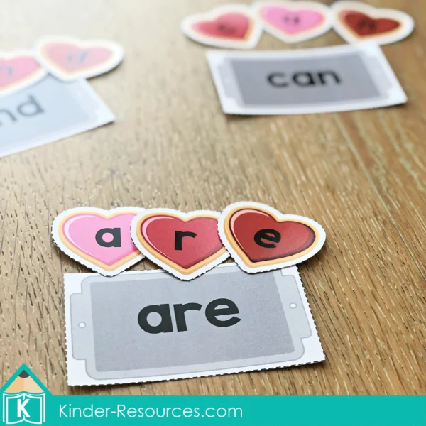 Printable Sight Word Activity for Valentine's Day. Heart cookies for spelling center